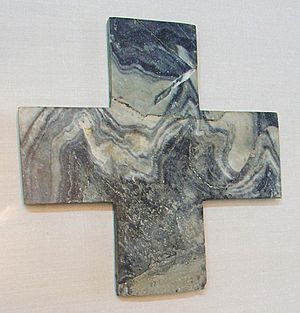 Archivo:CROSS Sacral Stavros from the Temple Repositories of Knossos 1600 BCE Heraclion Museum Greece