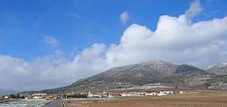 Cañada de la Cruz y cara sur de Revolcadores, Moratalla, Murcia.jpg