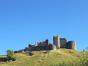 Archivo:Carreg Cennen Castle - geograph.org.uk - 215123
