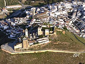Castillo de Álora, Málaga.jpg