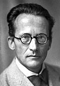 Archivo:Erwin Schrödinger (1933)