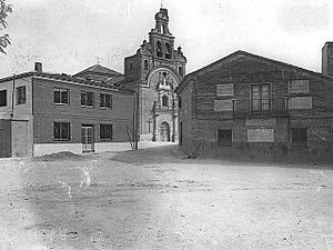 Archivo:Fundación Joaquín Díaz - Iglesia de Santa María del Castillo - Castrejón de Trabancos (Valladolid)
