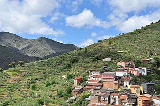 Huetre (Casares de las Hurdes) - 003 (30075811264).jpg