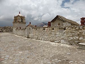 Archivo:Iglesia de Parinacota, en la comuna de Putre, Región de Arica y Parinacota, norte de Chile