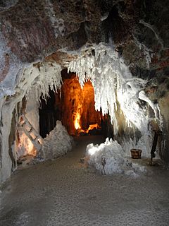 Archivo:Interior de la mina