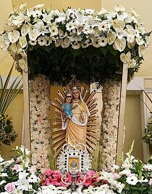 Archivo:Our Lady of Rock Admirable Statue, September 2023.
