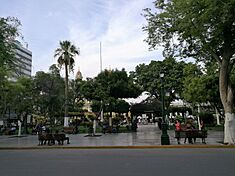 Archivo:Plaza de Armas de Piura