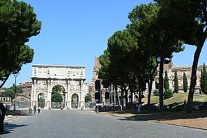 Archivo:Roma Arch Constantine2