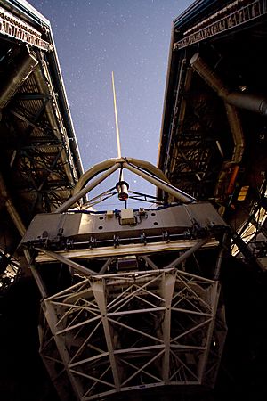 Archivo:Unit Telescope of Europe’s flagship observatory