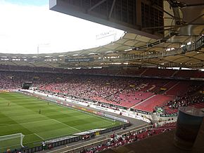 Archivo:VfB Stuttgart - Hannover 96 - panoramio (18)