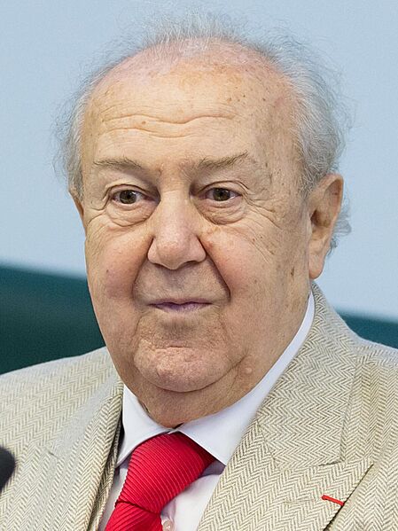 Zurab Tsereteli 2014 3x4 portrait