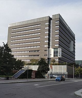 2020 Pirelli headquarters.jpg