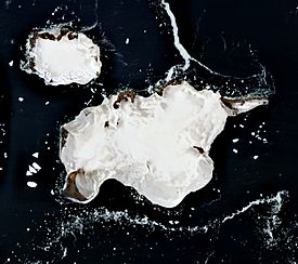 Andersson Island 2021-12-23 Sentinel-2 L2A Highlight Optimized Natural Color.jpg