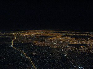 Archivo:Buenos Aires -area noche- flickr-photos-emaringolo-202376305