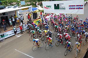 Archivo:Départ du Tour cycliste international de Madagascar, 2008