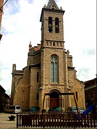 Archivo:Façana de l'església nova de Santa Eulàlia de Gironella