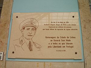 Archivo:Humberto Delgado plaque in Lisbon