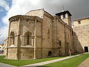 Archivo:Iglesia de Santa María de la Horta