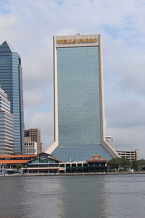 Archivo:Jacksonvillewellsfargocenter