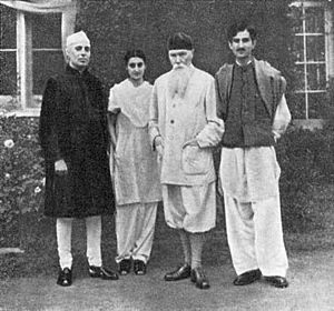 Archivo:Nehru Gandhi Roerich
