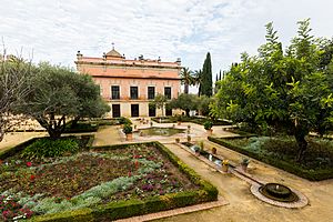Archivo:Palacio de Villavicencio, Alcázar, Jerez de la Frontera, España, 2015-12-07, DD 63
