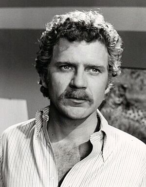 Archivo:Robert Foxworth 1975
