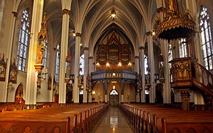 Archivo:Saint Joseph Catholic Church (Detroit, MI) - nave, rear
