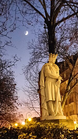 Archivo:StatueSaintLouisVincennes