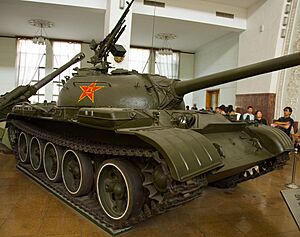 Archivo:Type 59 tank - front right