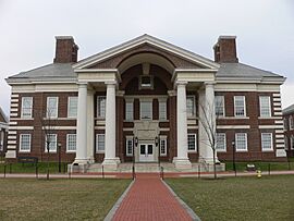 Udel - Gore hall.jpg