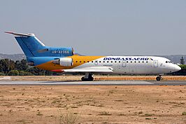 Yakovlev Yak-42D, Donbassaero AN1109697.jpg