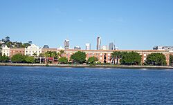 05 - Teneriffe Wharves (4741177385).jpg