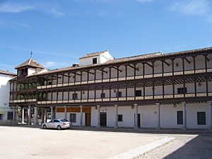 Archivo:2008 Tembleque. Plaza Mayor 5