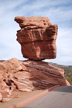 Archivo:Balance Rock, Garden of the Gods, CO