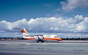 Archivo:British Aerospace BAe-146-200A, PSA - Pacific Southwest Airlines AN0085277
