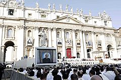 Archivo:Ceremonia de Canonización de Monseñor Romero. (30371604477)