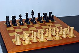 Archivo:ChessStartingPosition