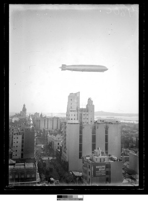 Archivo:Dirigible Graf Zeppelin - 0480FMHC