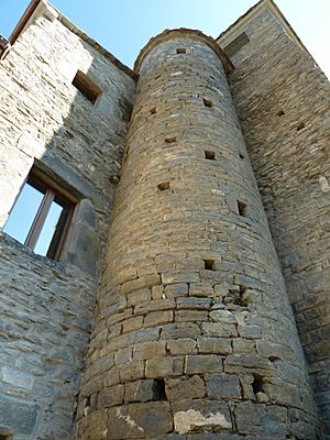 Archivo:Escalera circular torre