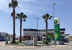 Archivo:Gasolinera Nuevo Martos