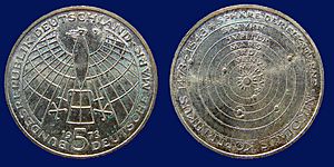 Archivo:Germany 5 Mark Silver Coin 1973 Copernicus 500th Birthday