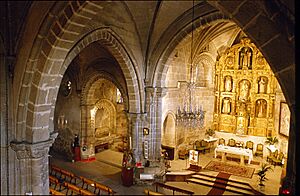 Archivo:Iglesia del Monasterio de La Magdalena de Sarria