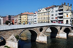 Archivo:Latin (Princip) Bridge on Miljacka River2