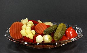Archivo:Mixed Pickles (9370-72)