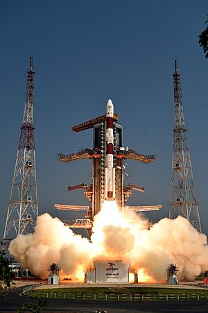 Archivo:PSLV C45 EMISAT campaign 22