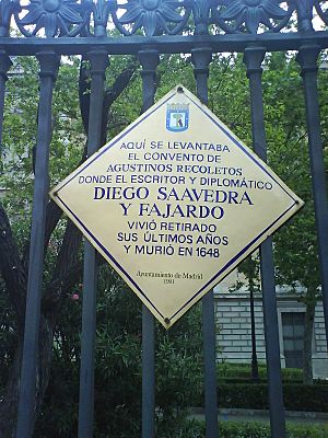 Archivo:Placa en recuerdo al antiguo convento de Agustinos Recoletos