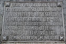 Archivo:Placa tumba José Hilario López
