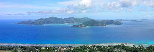 Archivo:Praslin vom Nid d'Aigle