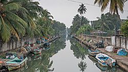 SL Negombo asv2020-01 img02 Dutch canal.jpg