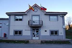 Archivo:Santiurde-Reinosa-Ayuntamiento